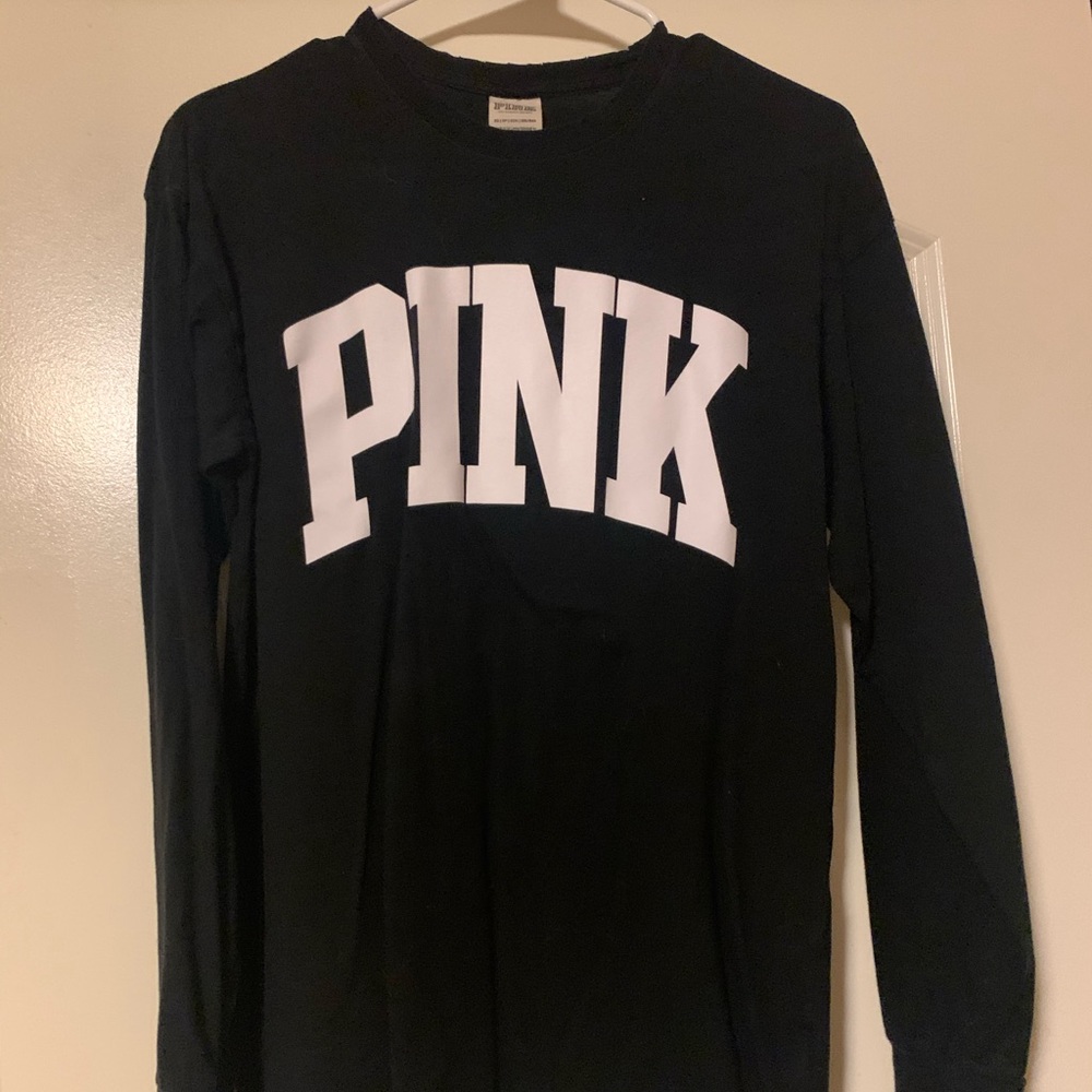 VS PINK Campus Long Sleeve T
